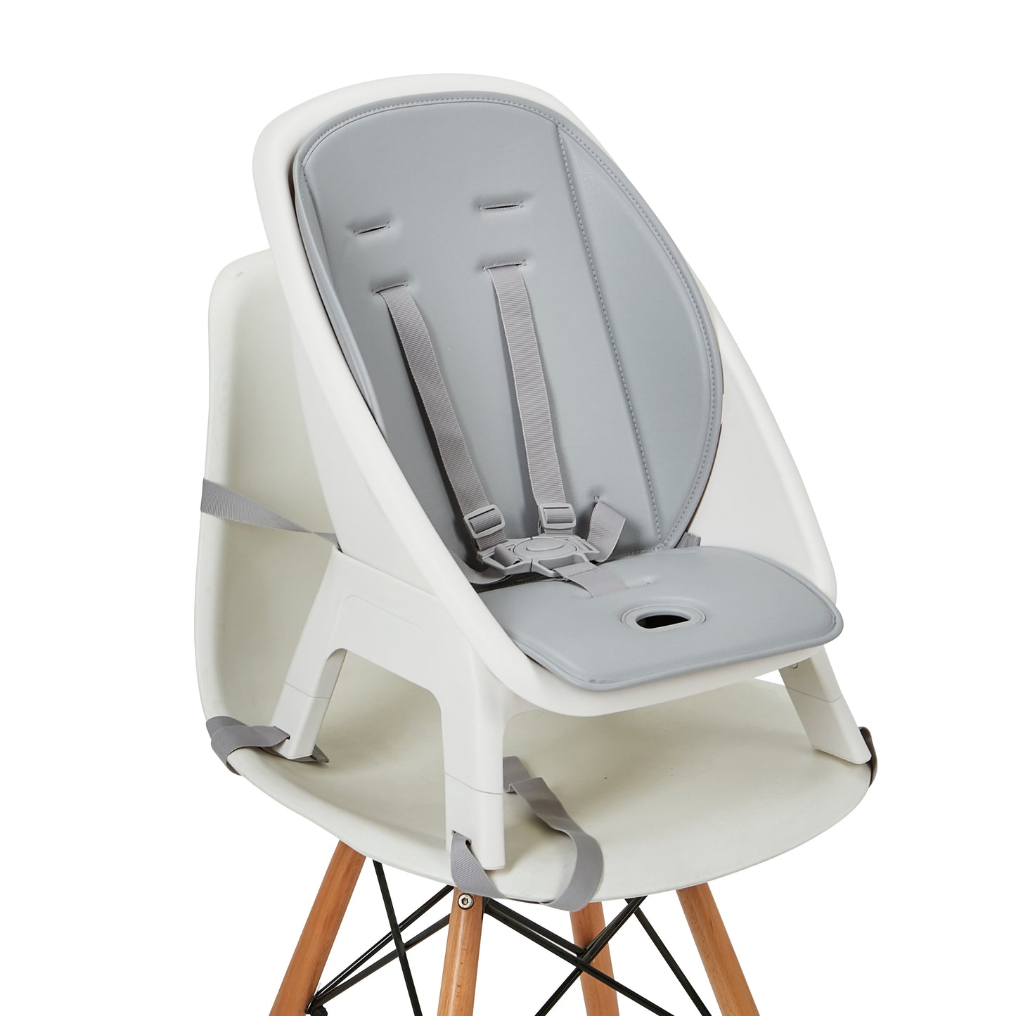 Lars highchair with tray attached, side view showing seat pad